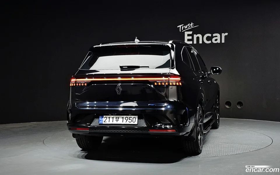 Renault Samsung Grand Koleos 1.5 E-TECH 2WD 2025 — миниатюра 4