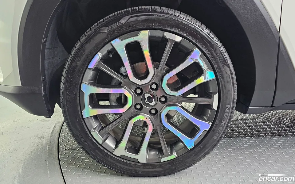 KG Mobility Torres 1.5 2WD 2023 — миниатюра 5