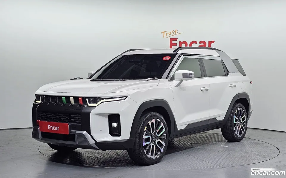 KG Mobility Torres 1.5 2WD 2023 — фото 1, купить с доставкой в Москву