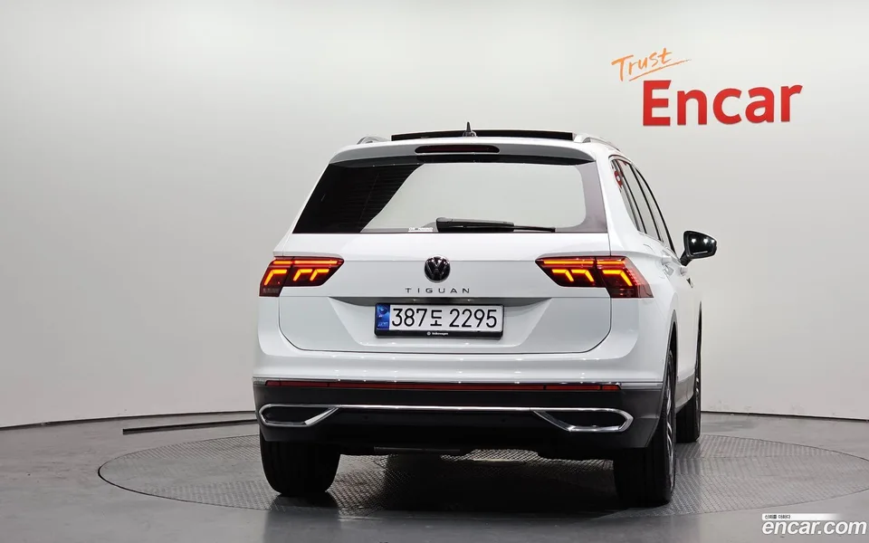 Volkswagen Tiguan 2.0 TDI 2024 — миниатюра 4