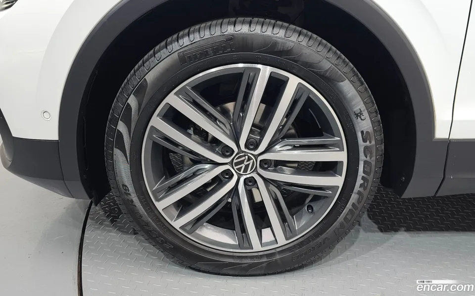 Volkswagen Tiguan 2.0 TDI 2024 — миниатюра 5