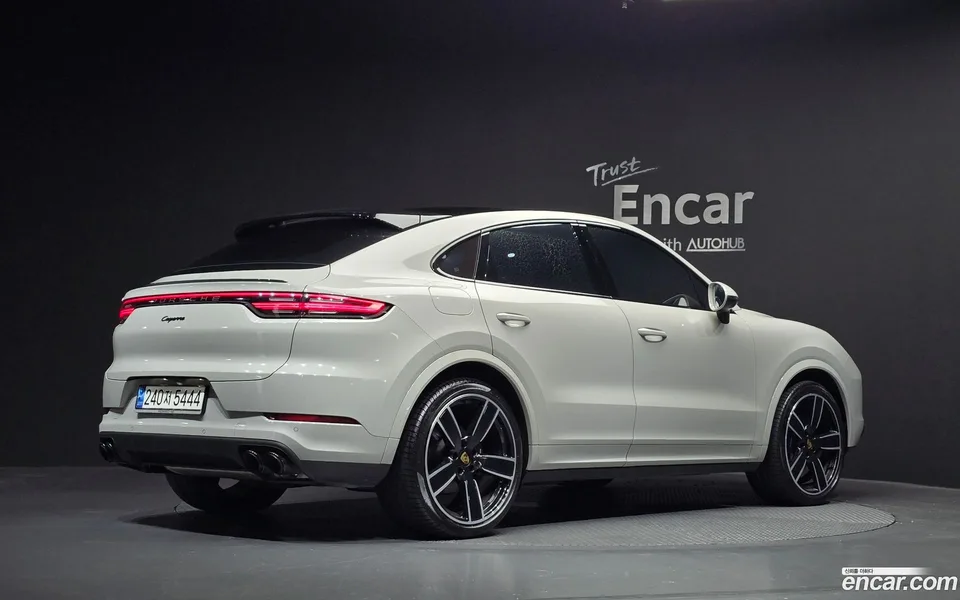 Porsche Cayenne 3.0 2023 — миниатюра 2