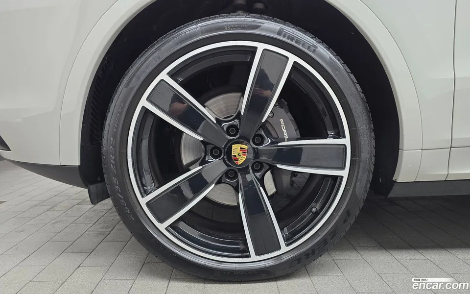 Porsche Cayenne 3.0 2023 — миниатюра 5