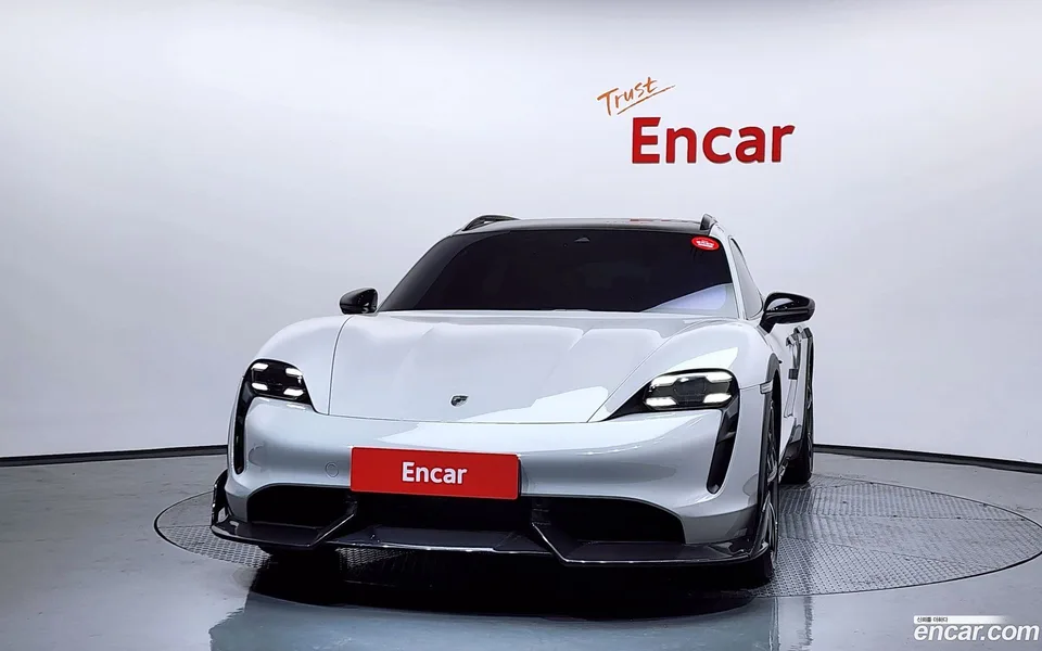 Porsche Taycan 4S 2023 — миниатюра 3