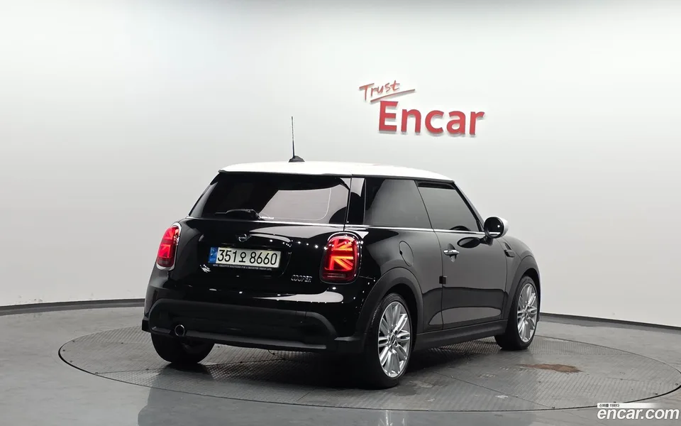 MINI Cooper 2022 — миниатюра 2