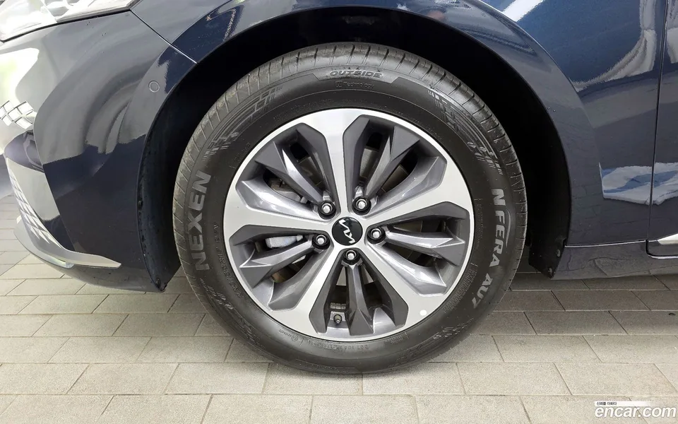 Kia K8 Hybrid 2023 — миниатюра 5