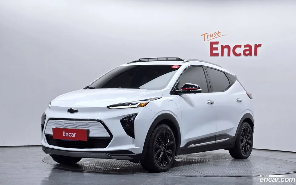 Chevrolet Bolt EUV 2022 — фото 1, купить с доставкой в Москву