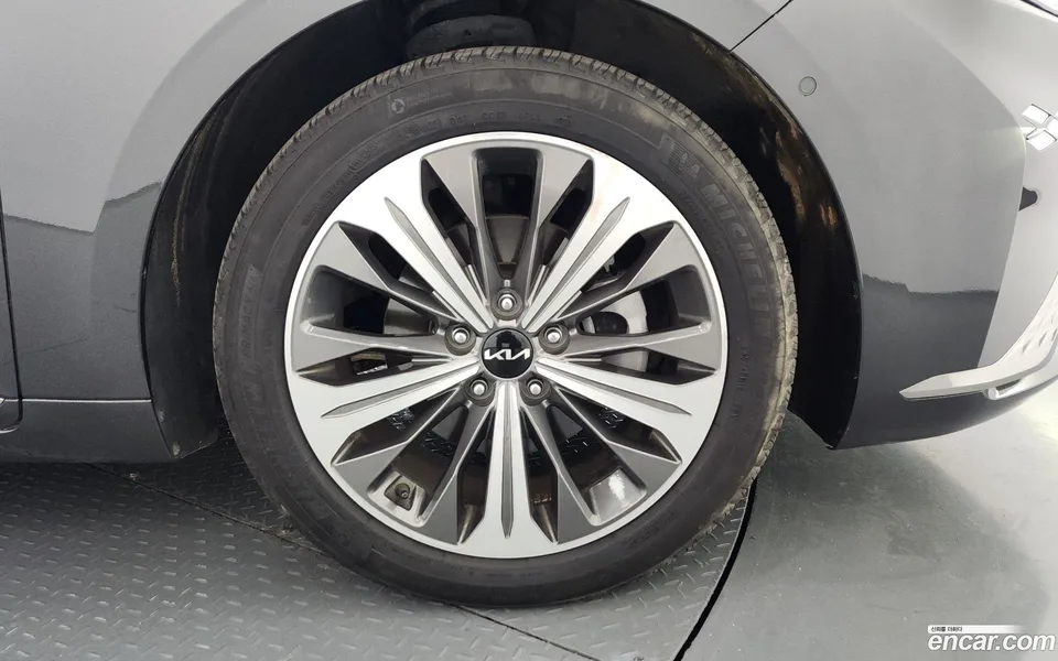 Kia K8 Hybrid 2023 — миниатюра 5