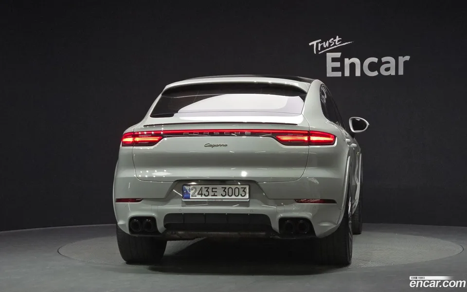 Porsche Cayenne 3.0 E- 2022 — миниатюра 4