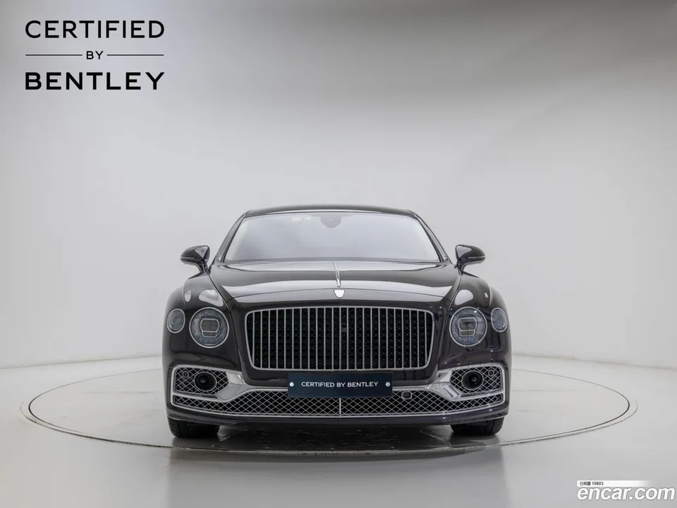 Bentley Flying Spur 4.0 2024 — миниатюра 2