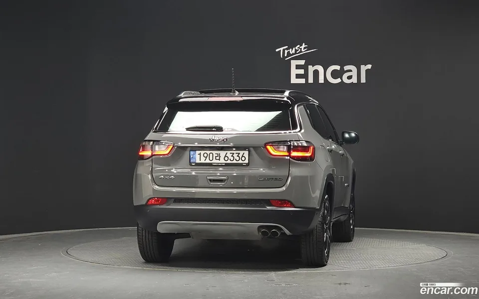 Jeep Compass 2.4 AWD 2022 — миниатюра 4
