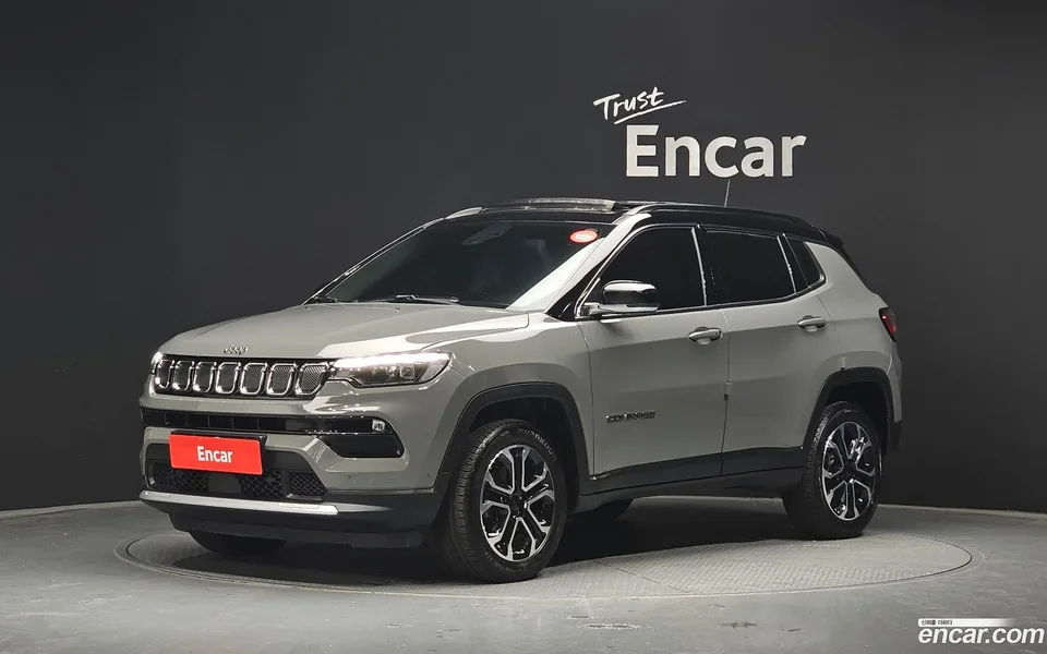 Jeep Compass 2.4 AWD 2022 — фото 1, купить с доставкой в Москву
