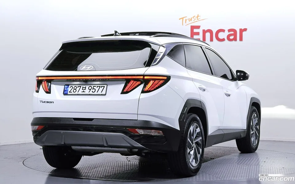 Hyundai Tucson Hybrid 2WD 2023 — миниатюра 2