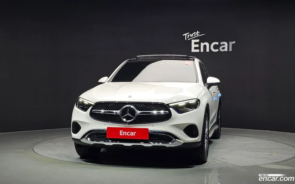 Mercedes-Benz GLC-Class GLC300 4MATIC 2025 — миниатюра 3