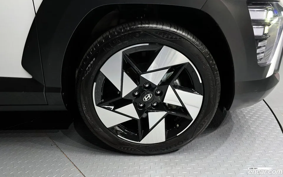 Hyundai Kona 1.6 2WD 2024 — миниатюра 5