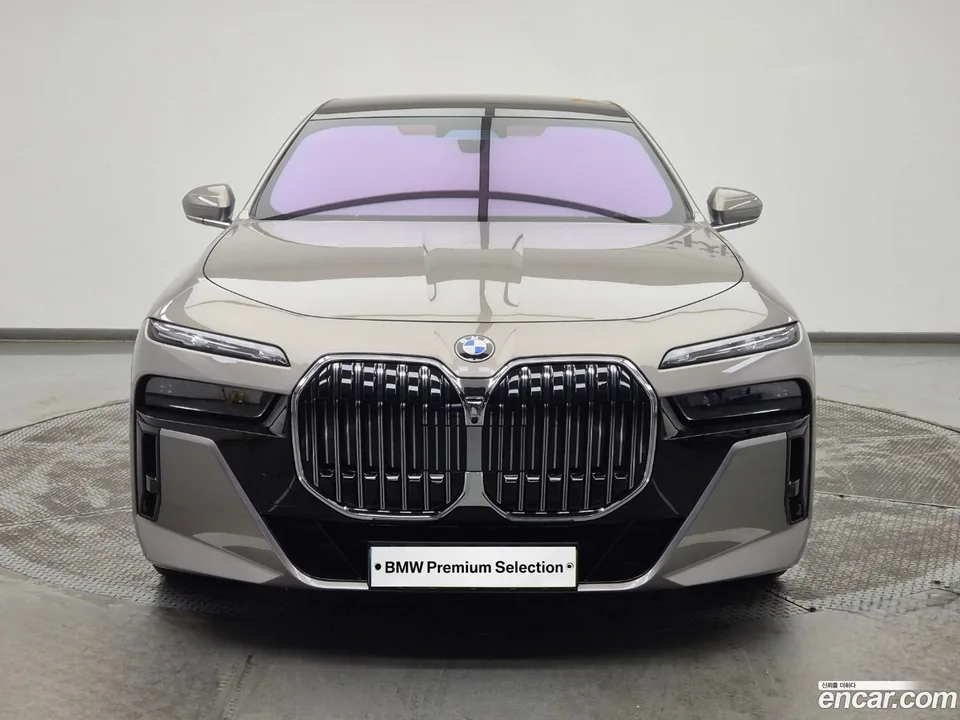 BMW 7 Series 740d xDrive M 2025 — миниатюра 2