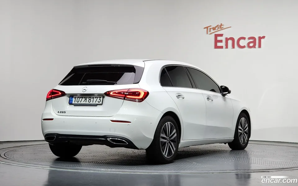 Mercedes-Benz A-Class A220 2023 — миниатюра 2