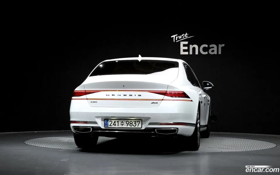 Genesis G90 3.5 e-S/C AWD 2024 — миниатюра 4