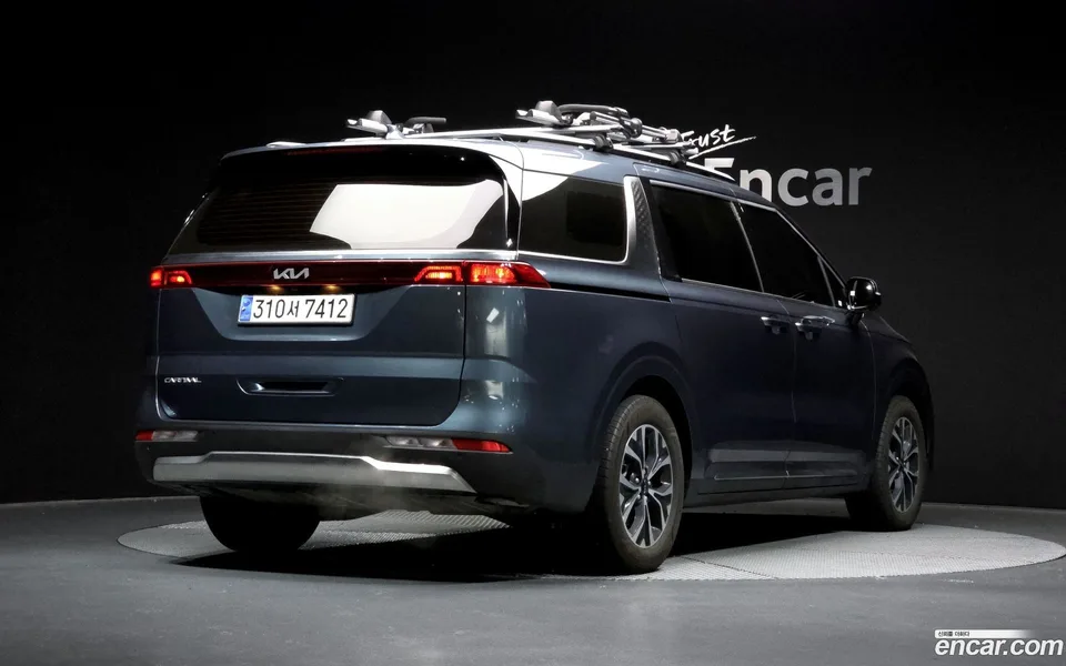 Kia Carnival 9 2023 — миниатюра 2