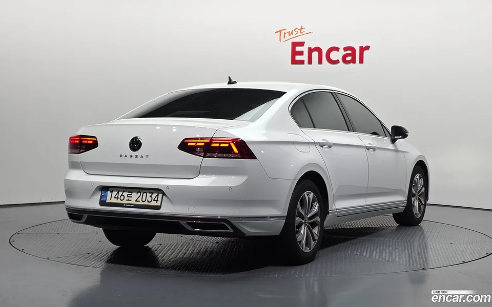 Volkswagen Passat GT 2.0 TDI 2022 — миниатюра 2
