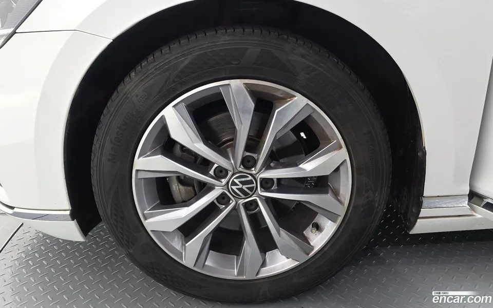 Volkswagen Passat GT 2.0 TDI 2022 — миниатюра 5