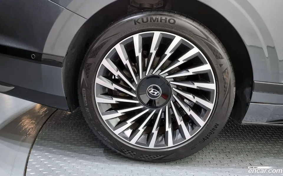 Hyundai Grandeur Hybrid 2023 — миниатюра 5