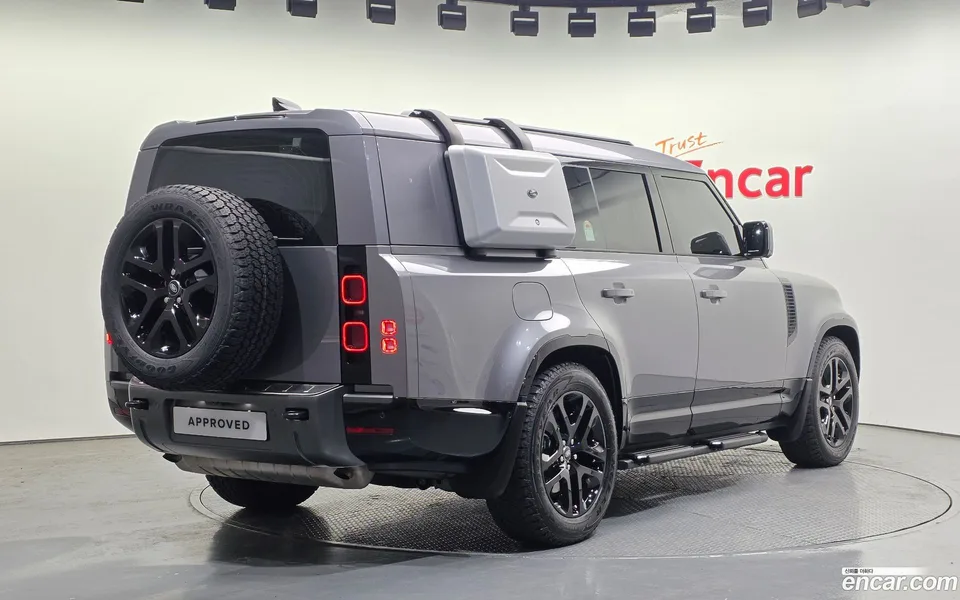 Land Rover Defender 130 P400 2024 — миниатюра 2