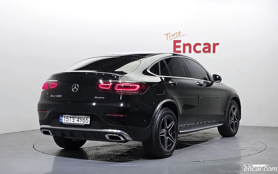 Mercedes-Benz GLC-Class GLC300 4MATIC 2023 — миниатюра 2
