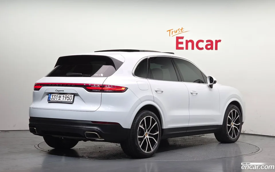 Porsche Cayenne 3.0 2022 — миниатюра 2