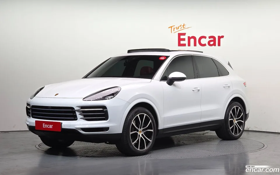 Porsche Cayenne 3.0 2022 — фото 1, купить с доставкой в Москву