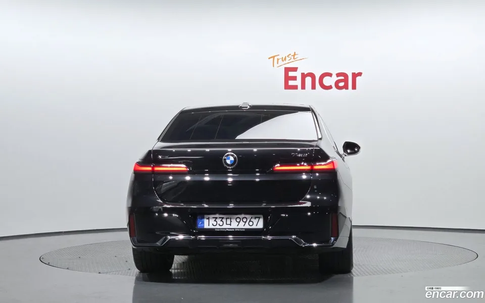 BMW 7 Series 740i xDrive M 2025 — миниатюра 4