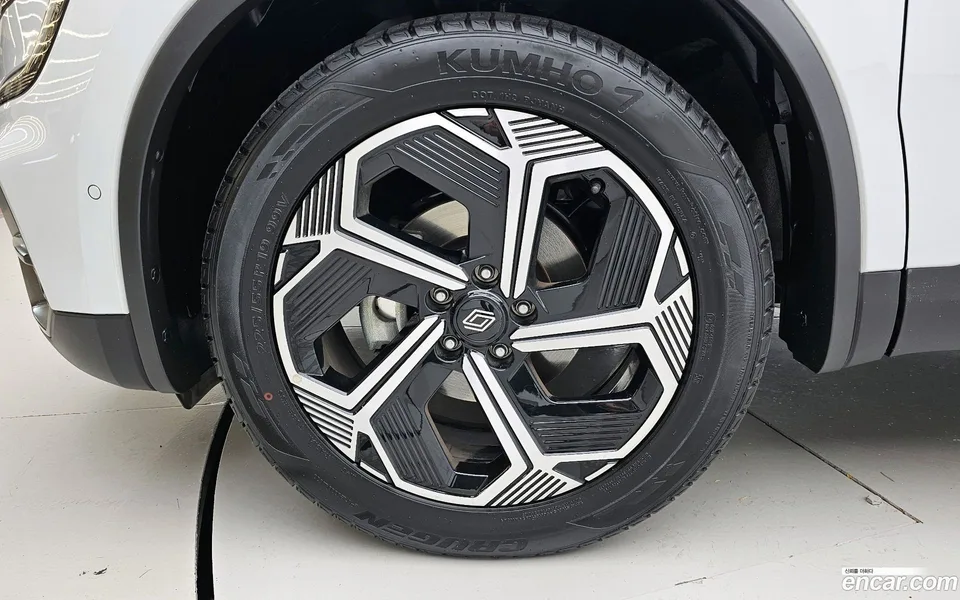 Renault Samsung QM6 2.0 LPe RE 2WD 2024 — миниатюра 5