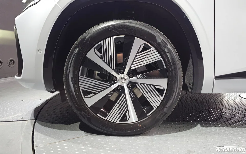 Renault Samsung Grand Koleos 1.5 E-TECH 2WD 2025 — миниатюра 5