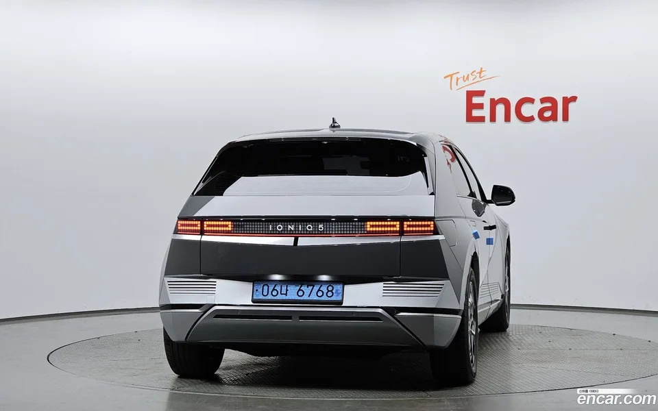 Hyundai Ioniq 5 2023 — миниатюра 4