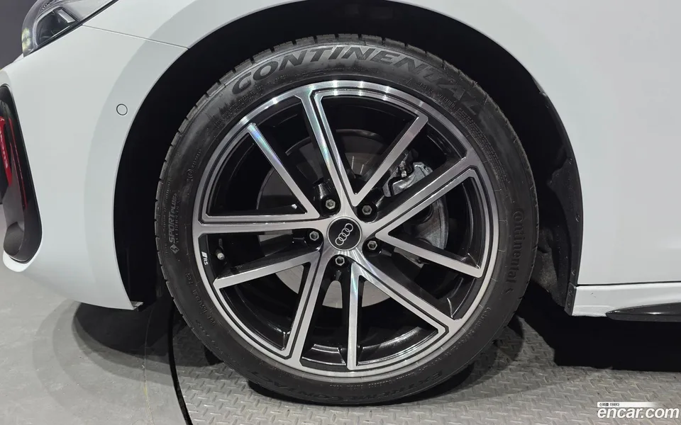 Audi A5 45 TFSI S Line 2025 — миниатюра 5