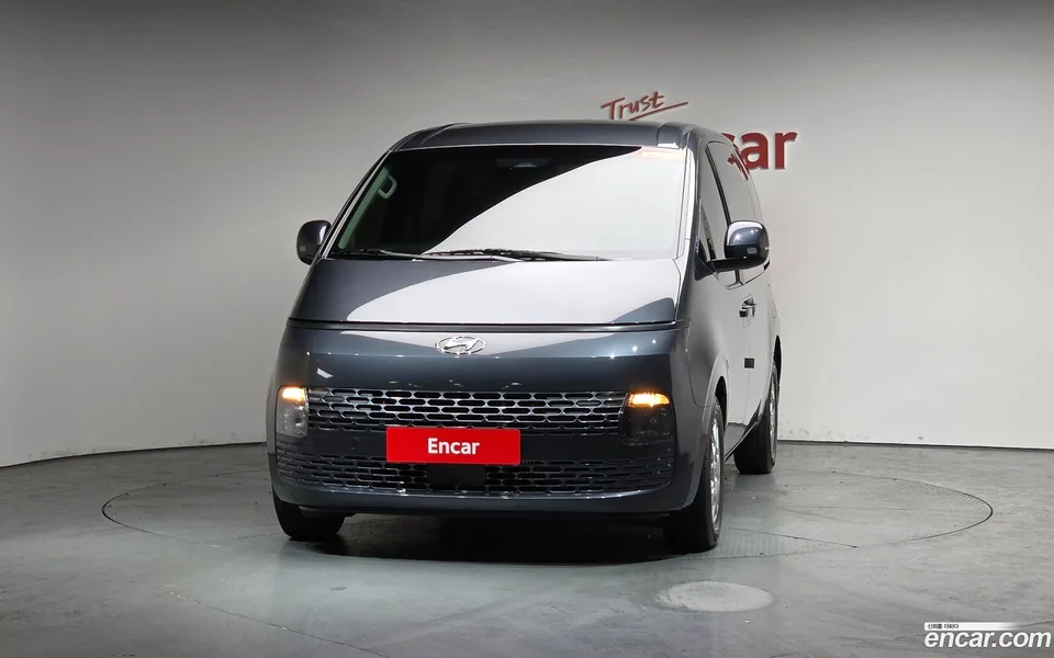 Hyundai Staria 5 2024 — миниатюра 3