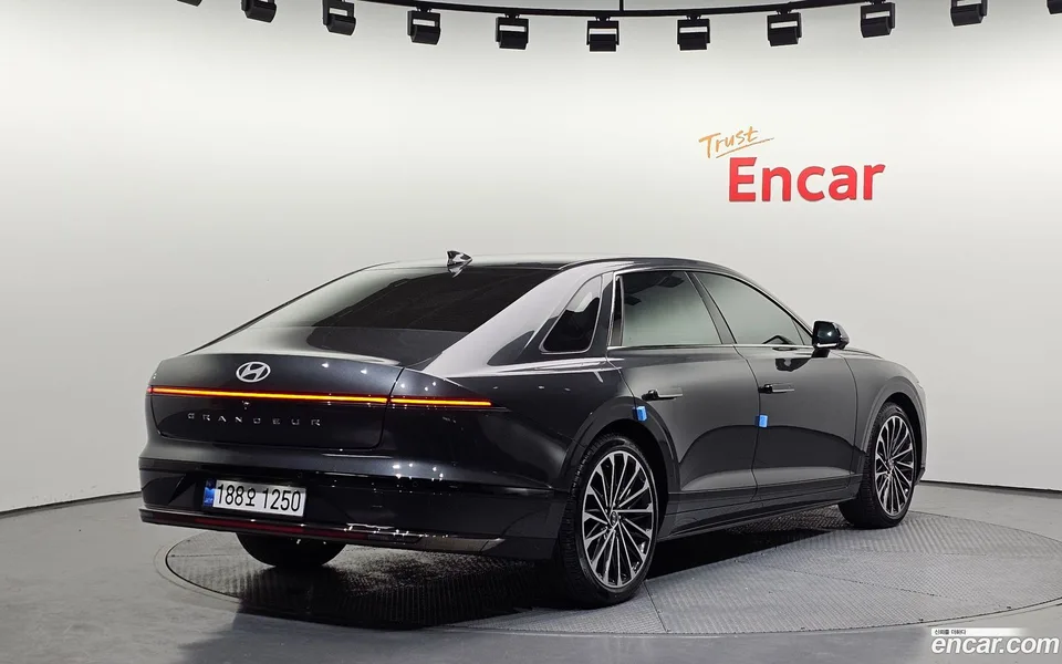 Hyundai Grandeur 2.5 2WD 2024 — миниатюра 2