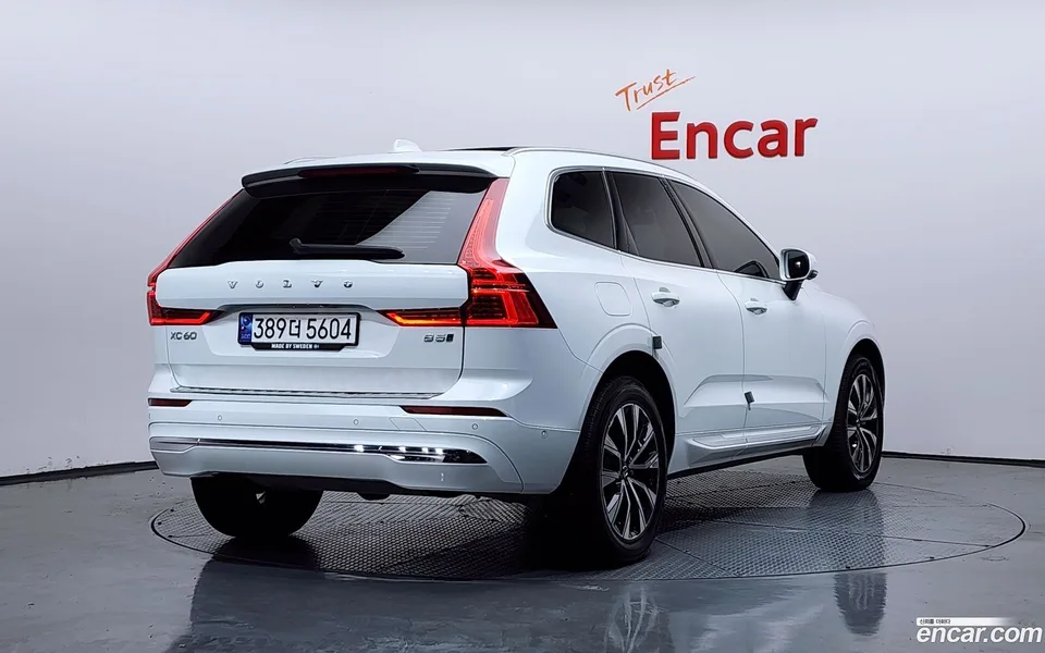 Volvo XC60 B5 2023 — миниатюра 2