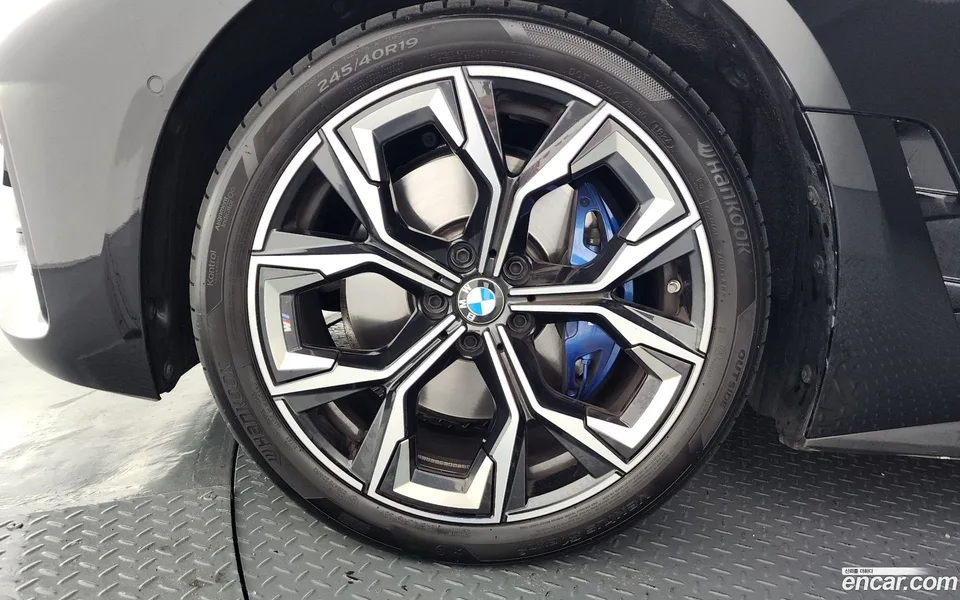 BMW 4 Series 420i M 2024 — миниатюра 5