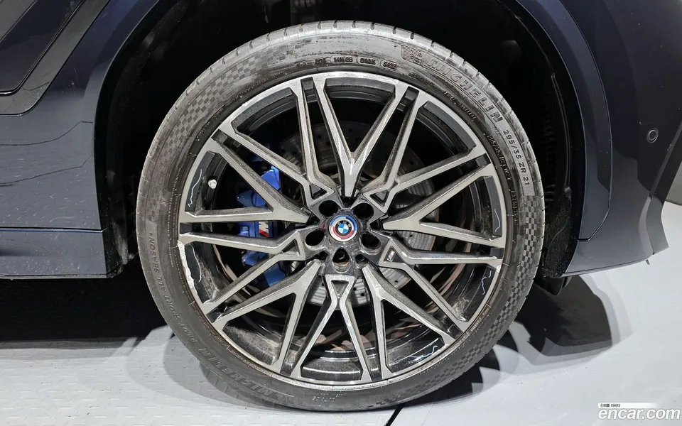 BMW X6 M 4.4 2022 — миниатюра 5