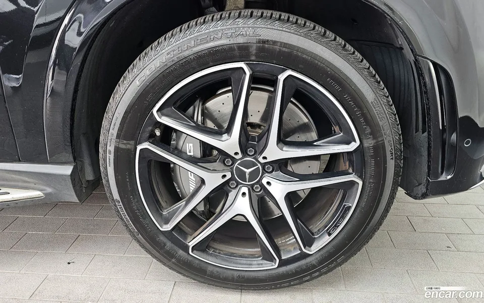 Mercedes-Benz GLE-Class AMG GLE53 4MATIC+ 2022 — миниатюра 5