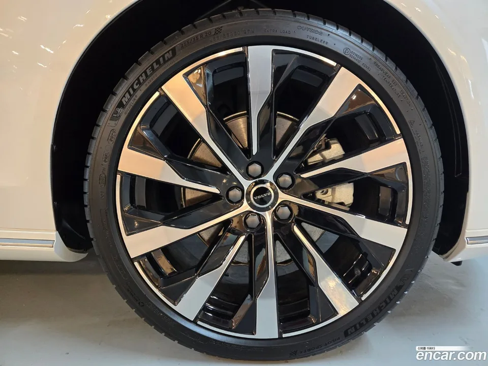 Volvo S90 B5 2025 — миниатюра 5