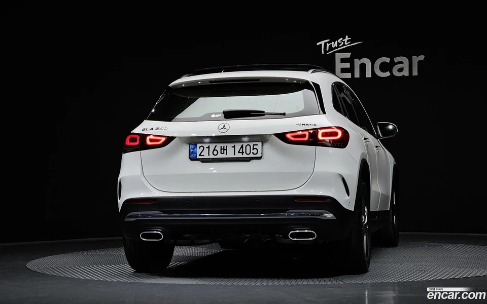 Mercedes-Benz GLA-Class GLA250 4MATIC 2022 — миниатюра 4