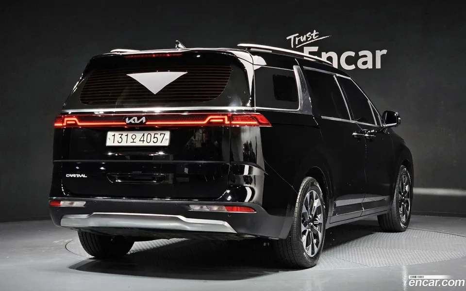 Kia Carnival 9 2022 — миниатюра 2