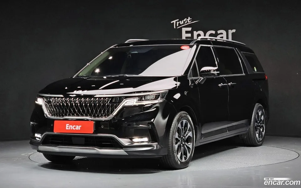 Kia Carnival 9 2022 — фото 1, купить с доставкой в Москву