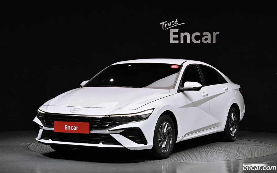 Hyundai Avante CN7 1.6 2023 — фото 1, купить с доставкой в Москву
