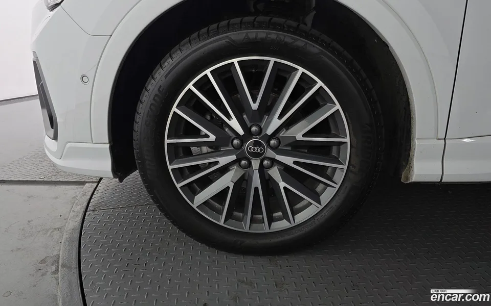 Audi Q3 35 TDI 2022 — миниатюра 5