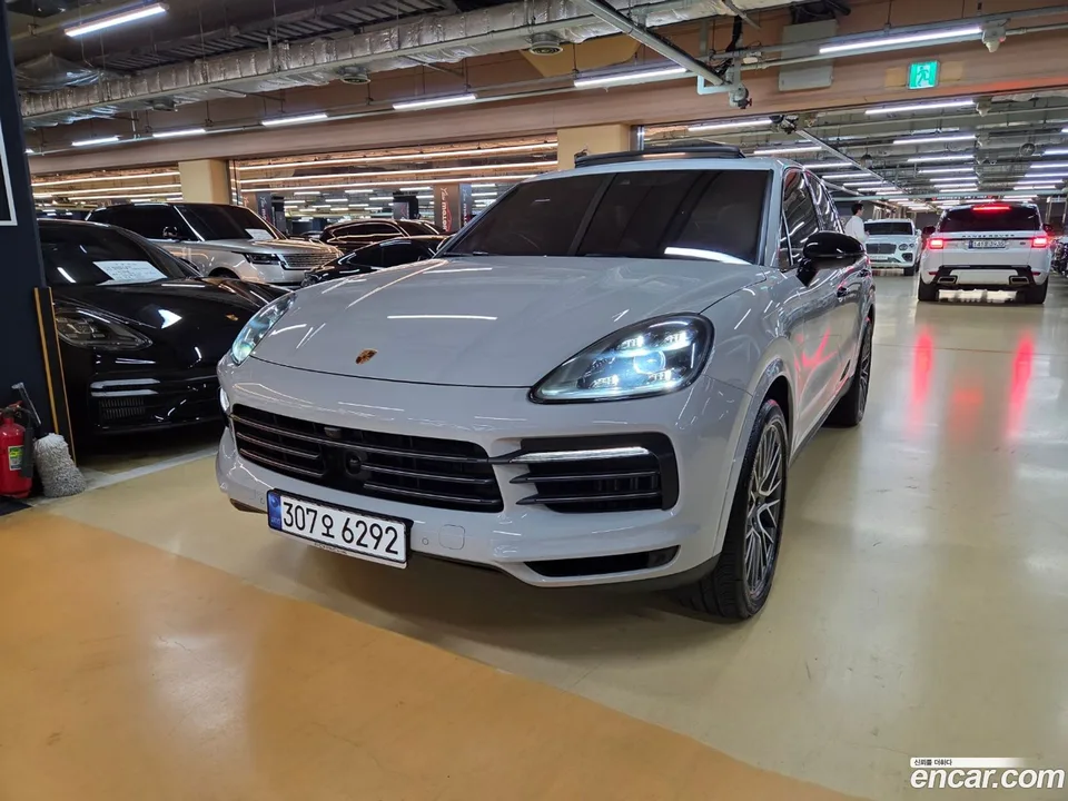 Porsche Cayenne 3.0 2023 — миниатюра 2