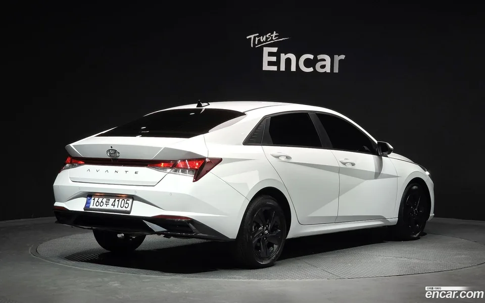 Hyundai Avante 1.6 2023 — миниатюра 2