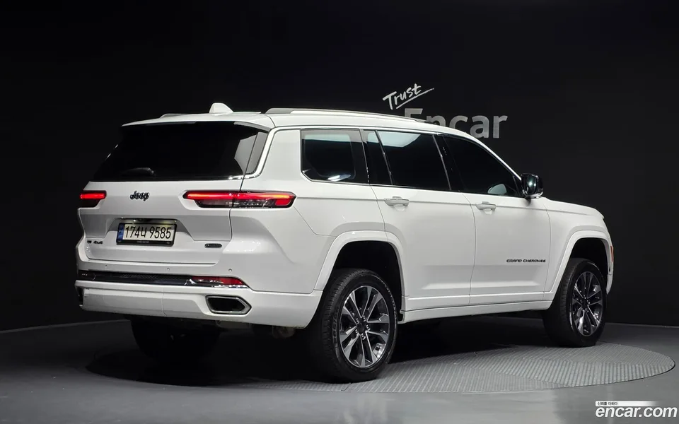 Jeep Grand Cherokee L 3.6 2022 — миниатюра 2